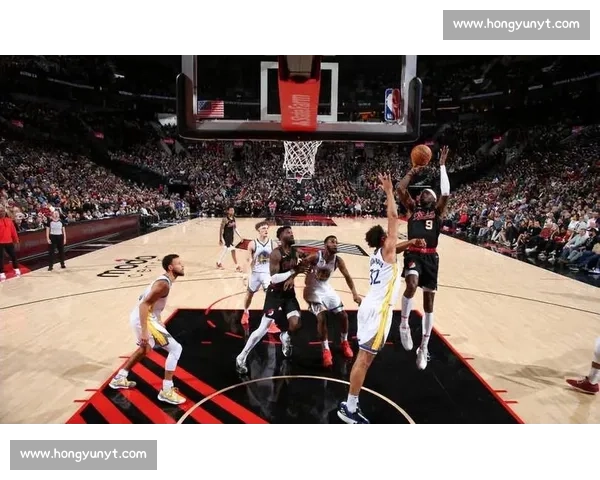 骑士强势对决快船东西豪强碰撞引爆全场看点季后赛前瞻与核心球星正面较量 骑士强势对决快船东西豪强碰撞引爆全场看点季后赛前瞻与核心球星正面较量